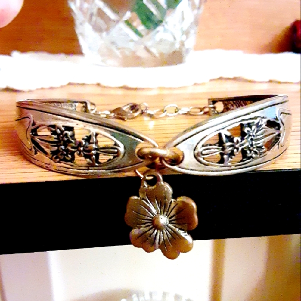 Women's Copper & Stainless Steel Bracelet w/Flower
